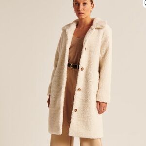 Abercrombie & Fitch Off-White Teddy Jacket